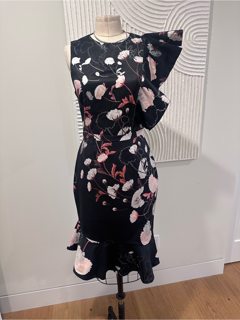 Cooper St Size 6 Floral One-Shoulder Ruffle Midi Dress in Black and Blush